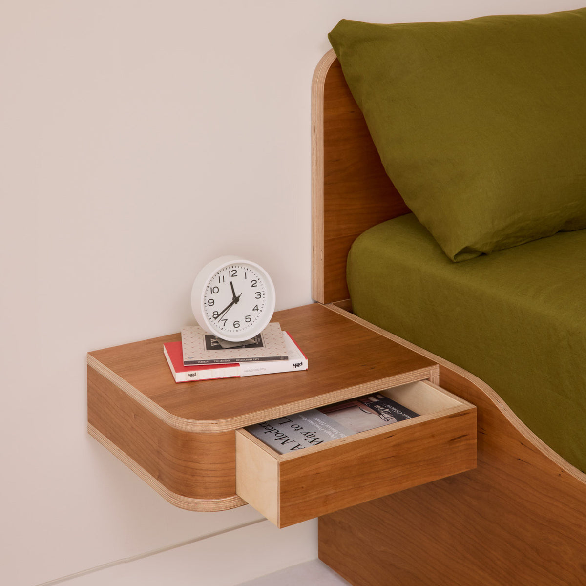 Curved Bed