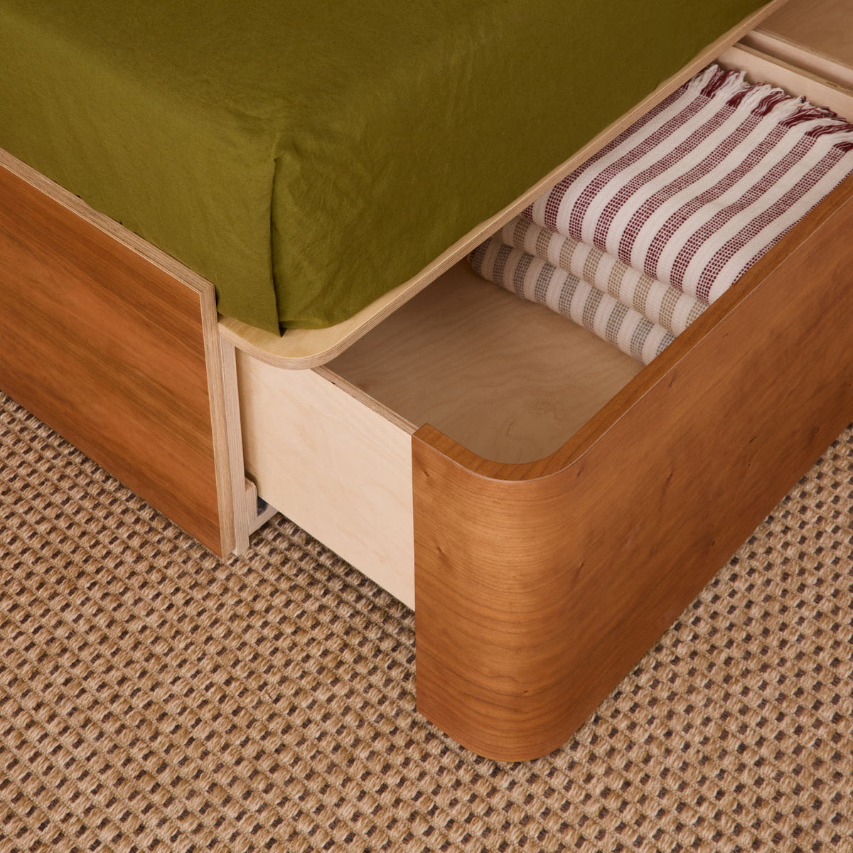 Curved Bed