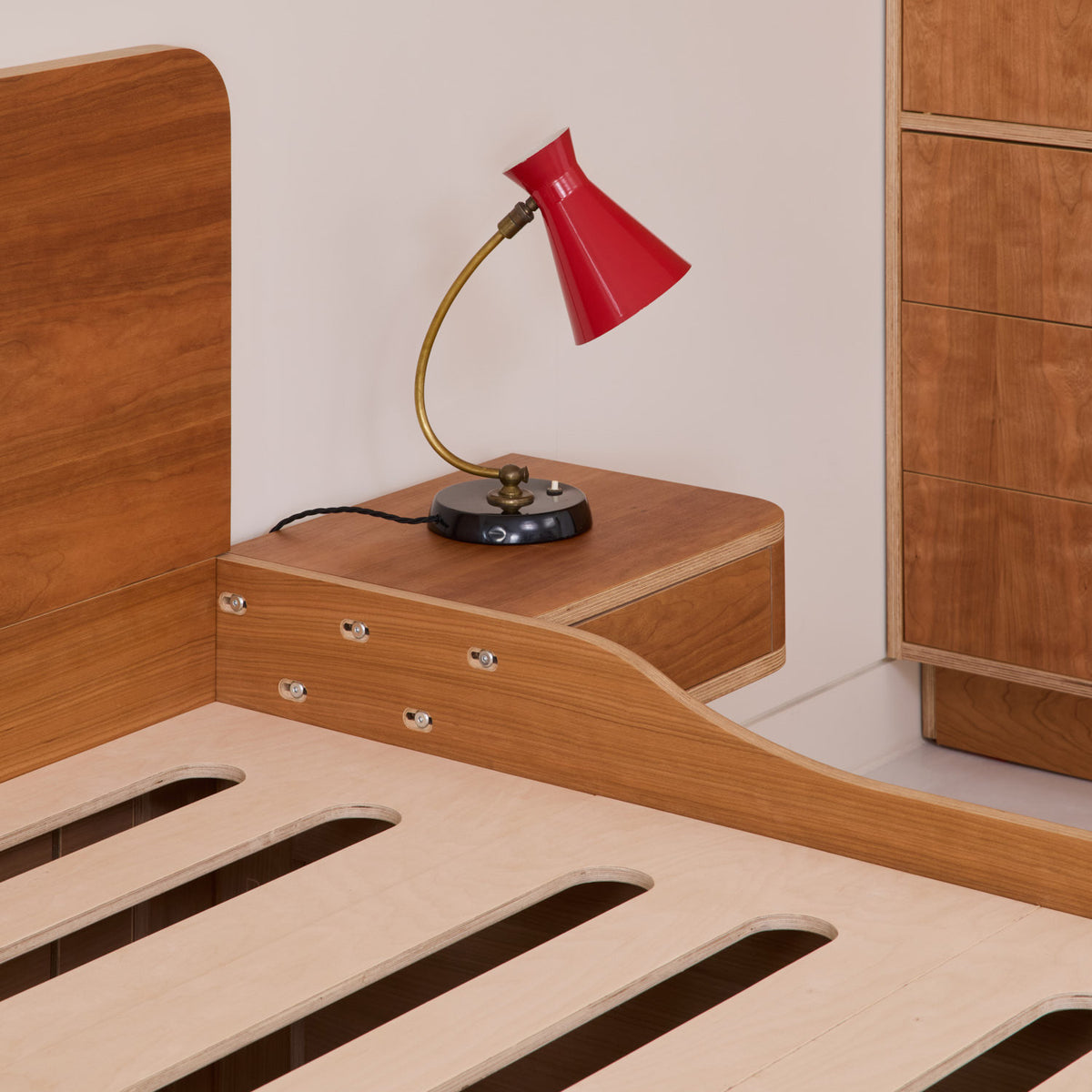 Curved Bed