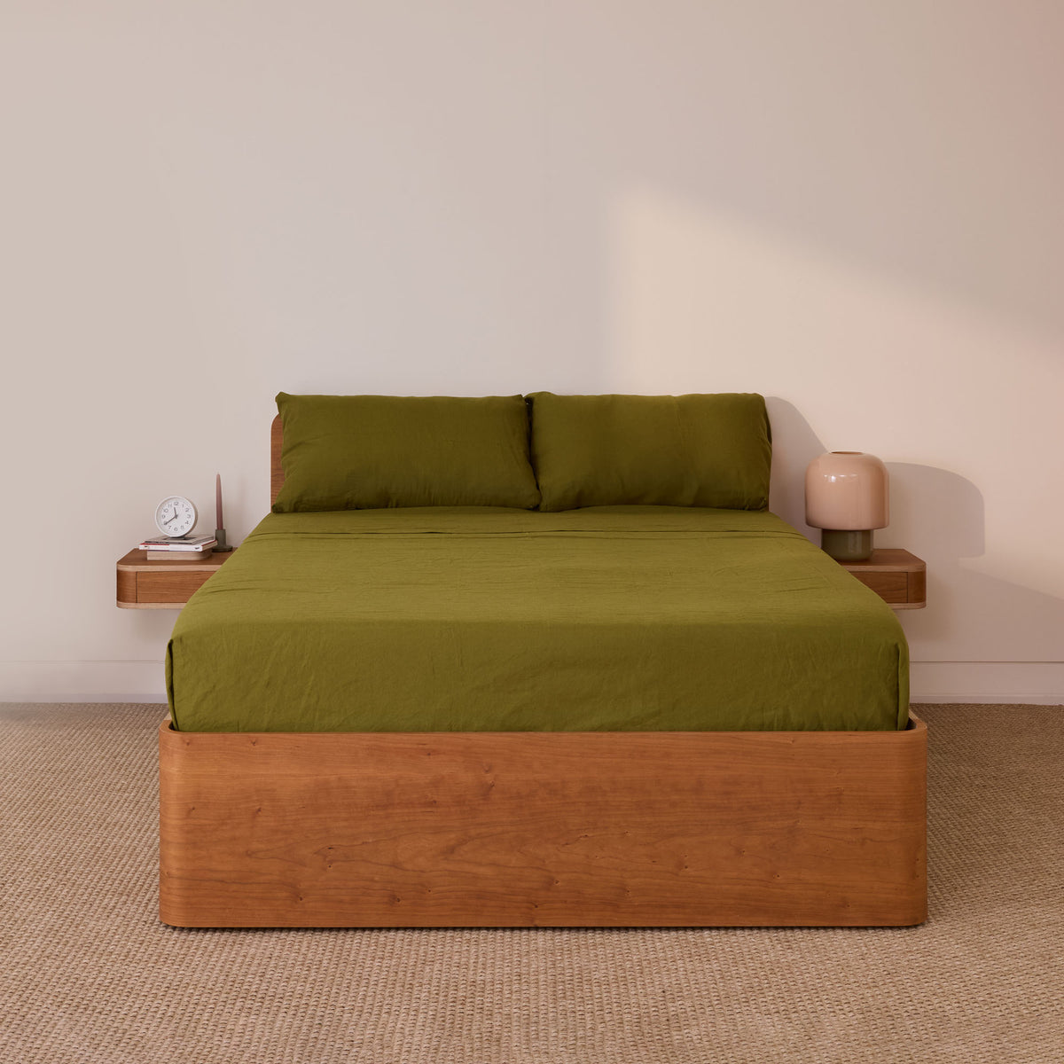 Curved Bed