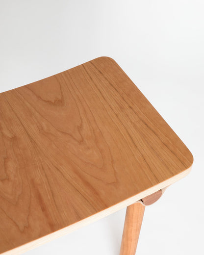 Wave Bar Stool